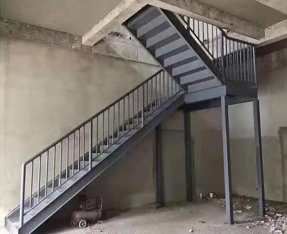 钢结构楼梯